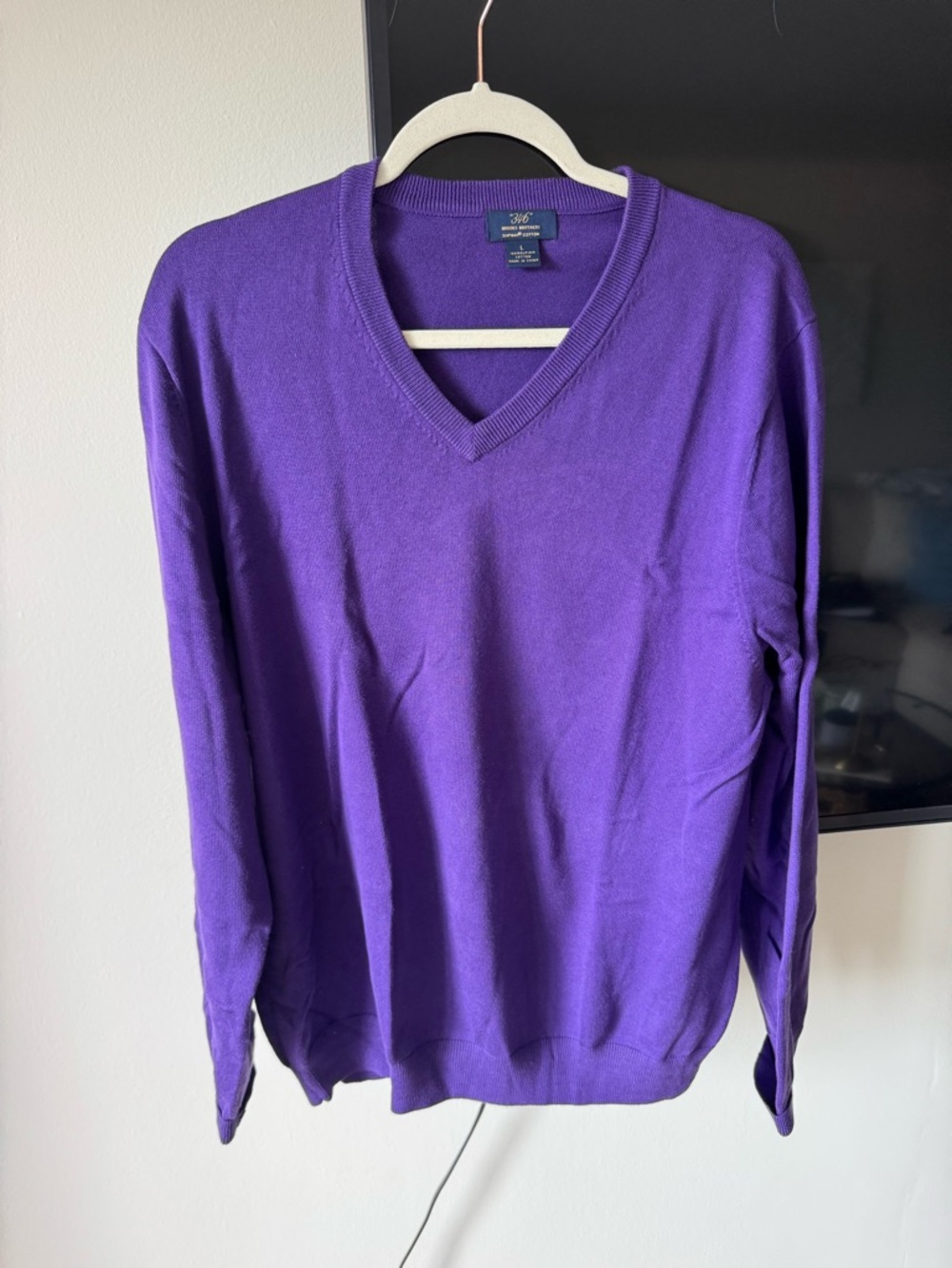 Brooks Brothers Men's V-Neck Sweater in Violet Purple